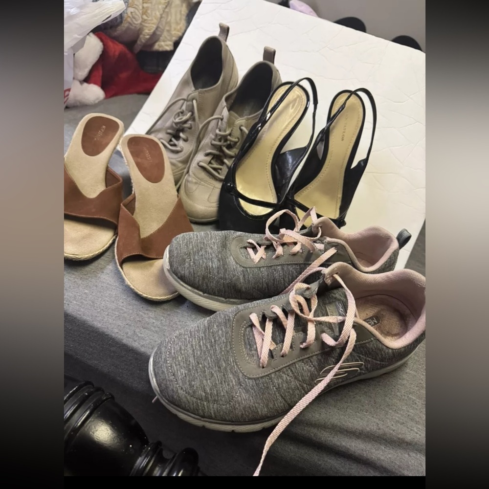 Used Womens Shoes 4 Pairs Different Brands Similar Sizes Lots Of Life Heels
